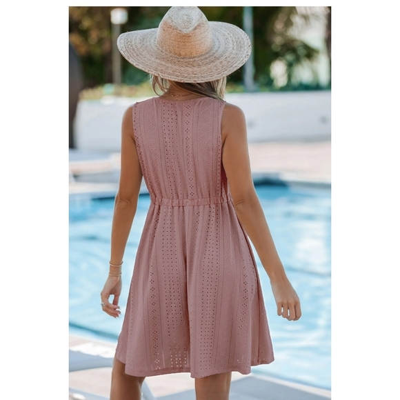 NWT CUPSHE Pink Mauve Eyelet Button Front Mini Dress Size M - Picture 2 of 11